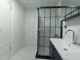 Emaks'tan/cadde Üzeri/sıfır Ayarında/geniş/ön Cephe/55 M2/1+1