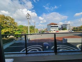 Başiskele Yeşilyurt'ta 3+1 Ferah Daire