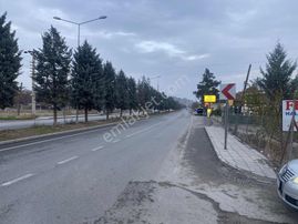 Kardelen Emlak Ve Arsa Ofisinden Ana Yola 100 Metre Arsalar