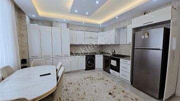 Ulaş Emlaktan Atakentte Cadde Üzeri 3+1 Lüks Daire