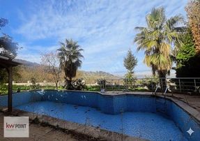 Kartepe Arslanbey Mahallesi'nde Arsa Fiyatına 7+1 Müstakil Villa