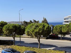 Çeşme Boyalık'ta Aşkan Rezidans'ta Satılık 1+1 Daire