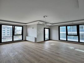 Cadde34 Yapı'dan Akevler'de Sıfır Butik Site İçerisinde Balkonlu Krediye Uygun 2+1 Satılık Daire