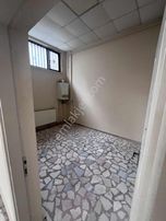 Ataşehir Merkez Opet Ve Hastane Önü. Dükkan_depo