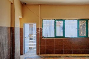 Çorapçılar Sitesi Net 1960 M² 6 Katlı Müstakil İşyeri