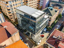 Satılık Seyrentepe 7 Katlı Komple İmalatane 2.450 M² Köşe