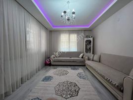 Aşıroğlu Caddesi Yakını Satılık 2+1 Yüksek Giriş | Fırsat Daire|