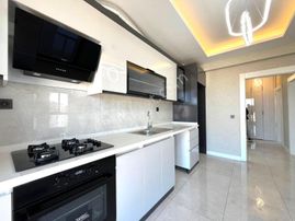 Ufuk Kılıç Emlak'tan Hastane Yanı Sitede Kapalı Otoparklı 2+1 Teras Balkonlu 3. Kat Daire