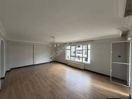 Samsun Atakum Cumhuriyet Mahallesi'nde Asansörlü 4.kat 3+1 Satılık Daire