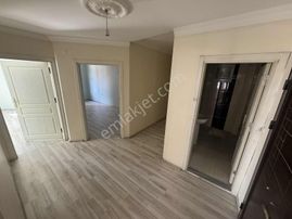 Van Yapı Emlak'tan Satılık 3+1 Daire Alipaşa Mahallesi'nde