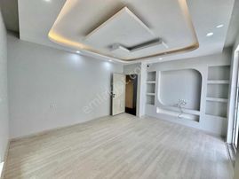 Acill Ayanoğlu'nda_2+1 Sıfır Katta Tramvayın Dibi Satılık Daire