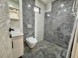 Acill Ayanoğlu'nda_2+1 Sıfır Katta Tramvayın Dibi Satılık Daire