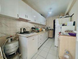 Yetkisi Yükselden! Edremit Cadde Üzeri Arakat K.mutfak 2+1 Satılık Daire