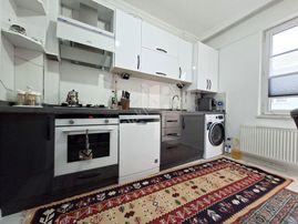 Recep Ümit'ten Ömerağa Mahallesi Hatboyu 1 Caddesi Yakınında Satılık 3+1 Ara Kat Ferah Daire