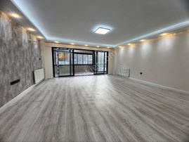 Mithatpaşa Cadde Üzeri Güzelyalı Sahile 100 Metre 3+1 Arakat Lüks Tadilatlı Asansörlü Satılık Daire