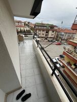 İncirlide Cadde Üzeri 3+1 Bağımsız Orta Kat Ön Yapılı Emsalsiz