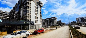 Balkan Naim Süleymanoğlu Bulvara Cephe 229m2 Dükkan