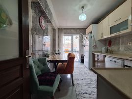 Karakeçili Cd. Paraleli Cadde / Okul / Park Yakını 4.kat 3+1