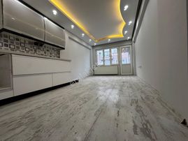 🏡teyfikiye Mahallesi🏡 ✅3+1 120m2 6 Katlının 5 Katı ❇️ Full Tadilatlı Petek Kombi