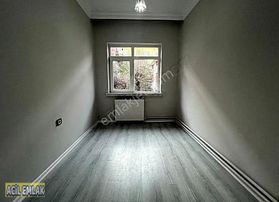 Acil Emlaktan Bayrak Sokakta Bağımsız Mega Lüks Daire