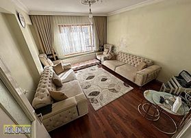 Acil Emlaktan Uyanışta Katta Ön Cephe Satılık Daire