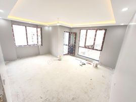 İsmetpaşa Mah.de Sıfır Cadde Dibi Oturuma Hazır 3+1 Köşe Başı