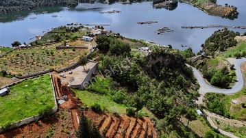 Cb Marina ' Dan Kılavuzluda Tek Tapu Uygun Parsel Villa Arsası