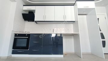 Cantan Emlaktan Akçay İkizçayda Asansörlü 4 Yaşında 1+1 Lüks Daire