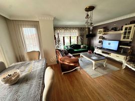 Altıntepe'de 14 Yıllık İskanlı 2.kat Kiracısız 125m2 Satılık 3+1