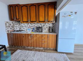 Efelerde Cadde Üstü, 1. Kat, Eşyalı 2+1 Geniş Daire