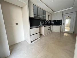 H.gazi Göbekte 3+1 120 M2 Full Yapılı Sıfır Lüks Fırsat Daire..