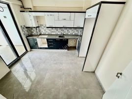 Yüksel'den Edremit'te Güvenlikli Site İçinde Arakat 3+1 Satılık Daire