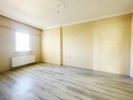 Çanakkale Karacaören Caddesi Üzeri Kiralık 3+1 Daire !