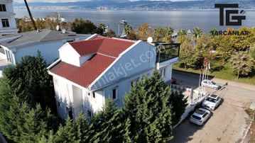 Tarcanlardan Başiskele Sahilde Satılık 590m² Ticari İşyeri