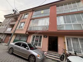 Deniz Yiğit Emlak'tan Yunus Emre Mahallesinde Satılık Full Yapılı 2+1 Daire