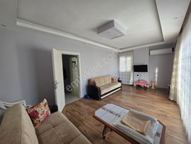 Didim Yeni Mahallede Fırsat Asansörlü Ara Kat 3+1 Daire!