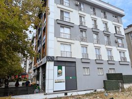 Remax-beylikdüzü Kavaklı Merkez'de İskanlı Yeni Binada 2+1