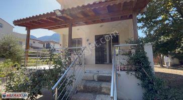 Karaburun Saipaltında Denize Yürüyüş Mesafesinde Müstakil