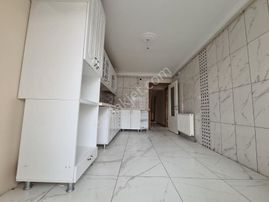 Muhteşem Lokasyon & Emsalsiz Fiyat İle Cadde Üzeri Köşebaşı 4+1