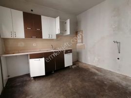 Kozan Yoluna Yakın Sarıçam İlkokulu Yanında Tek Katlı Müstakil