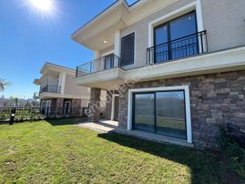 Bahçeşehir 5+1 Dubleks Geniş Bahçeli Sıfır Villa