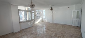 Fa'dan Aydınlık Ve Üç Cepheli 4+1 Kiralık Daire