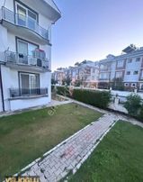 Hürriyet Mahallesinde Havuzlu Sitede Full Eşyalı 2+1 Daire