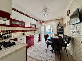 Kalecik Emlak'tan E.banyolu Full Yapılı Merkezi Sistem Kat Sitede 4+1