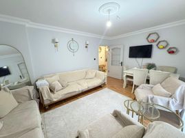 Mertcan'dan Gözdağı Caddesi Yürüme 3dk Giriş Kat 2+1 Daire