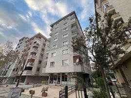 İçerenköy'de Necmettin Erbakan Cad. Parelelinde 3+1 110 M² Net