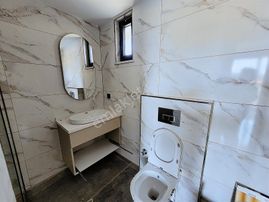 Aşağısöğütönün'de Türk Hamamlı Bahçeli Lüks 4+1 Tripleks Villa