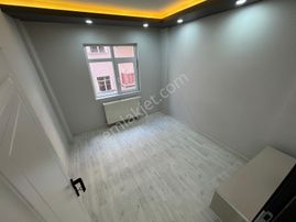 Mareşal Çakmak Mh 3+1 1. Ara Katta Merkezi Konumda Daire