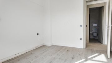 Hayal Bodrumda Sıfır Köşe Bahçe Katı 2+1 Daire