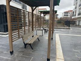 Küçük Bölcek Mahallesı’nde 15 Temmuz Okulu Cıvarında Lüks Sıtede 2.katta Arakatta Full